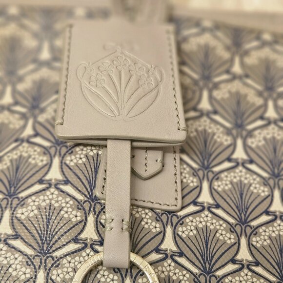 Liberty London Iphis Marlborough large gray/purple bag --omg that violet lining! - Picture 8 of 12